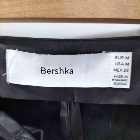 ベルシュカ BERSHKA レースアップデザインフェイクレザーパンツ レディース JPN:M