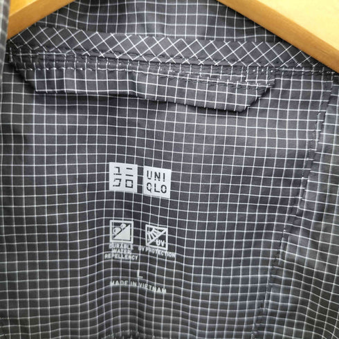 ユニクロ UNIQLO ポケッタブルUVカットパーカ メンズ JPN:L