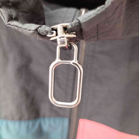 アーバン レヴィヴォ URBAN REVIVO ナイロン ジップアップ ジャケット 裾ドローコード メンズ JPN:L