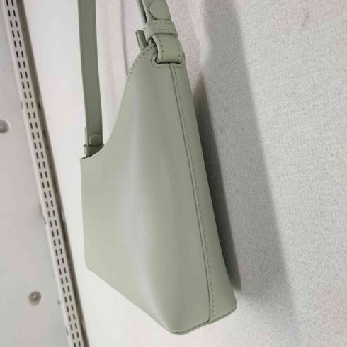 チャールズキース CHARLES & KEITH アシンメトリカルショルダーバッグ レディース
