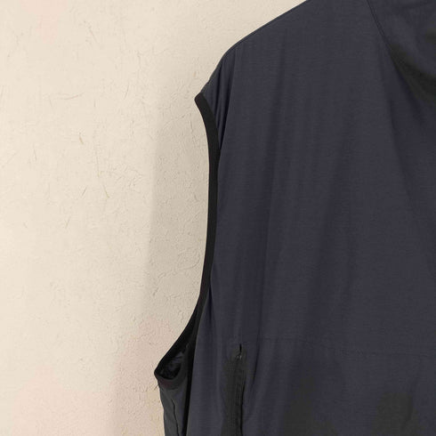 ユニバーサルプロダクツ UNIVERSAL PRODUCTS PERTEX EQUILIBRIUM PACKABLE VEST メンズ JPN:3