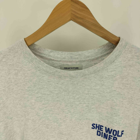 フリークスストア FREAKS STORE 23SS SHE WOLF DINER 別注 バック プリント クルーネック Tシャツ メンズ JPN:M