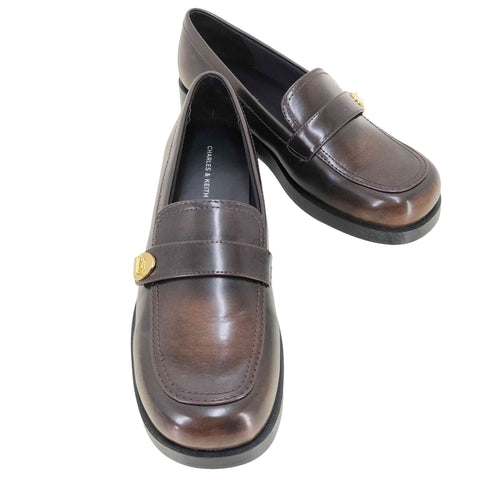 チャールズキース CHARLES & KEITH 24SS メタリックバックル ストラップローファー レディース 38