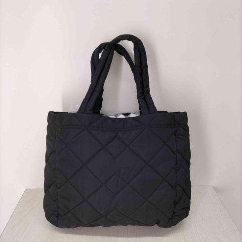 マークバイマークジェイコブス Marc by Marc Jacobs ブランドロゴプレート付き キルティングトートバッグ レディース
