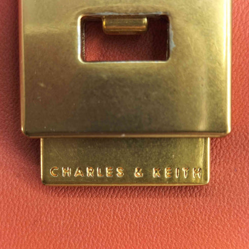 チャールズキース CHARLES & KEITH チェーンハンドルショルダーバック レディース