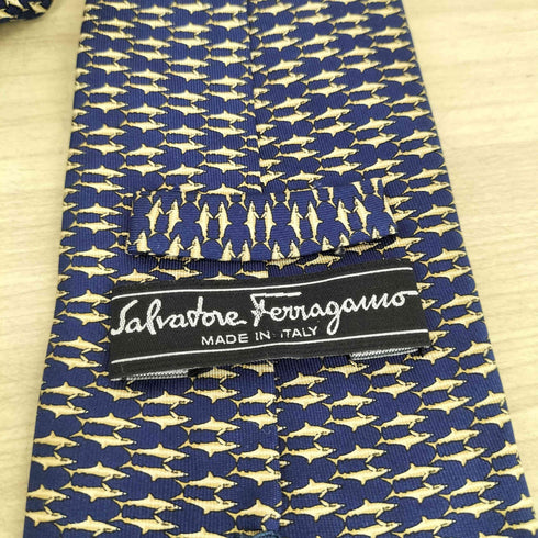 サルヴァトーレフェラガモ Salvatore Ferragamo イルカ柄シルクネクタイ メンズ