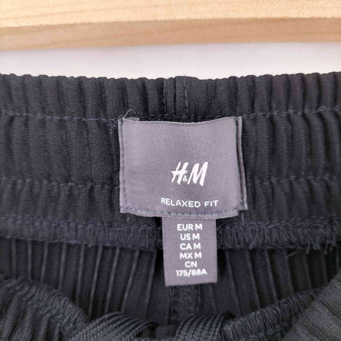 エイチアンドエム H&M プリーツパンツ メンズ