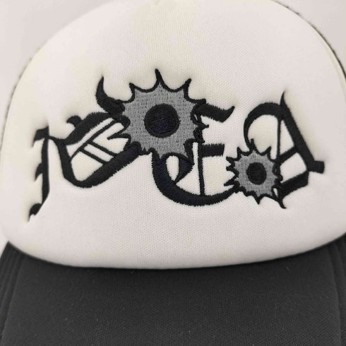 ideaswam Head Shot Trucker Cap メンズ