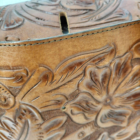 カービングトライブス Carving Tribes Luna ルナ 本革 花柄型押し スクエアレザートートバッグ レディース