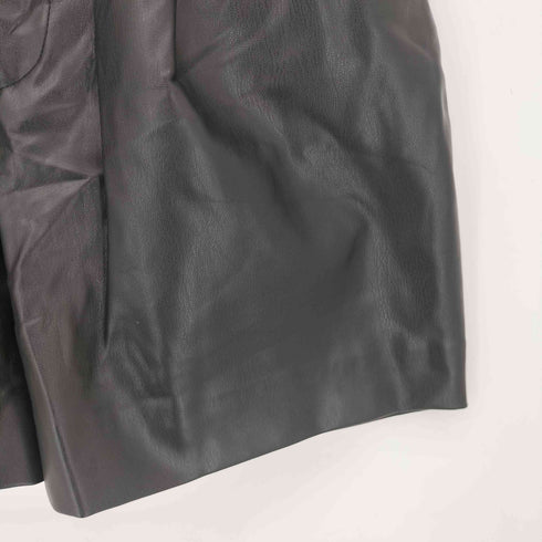 ザラ ZARA フェイクレザーショーツ レディース import:S