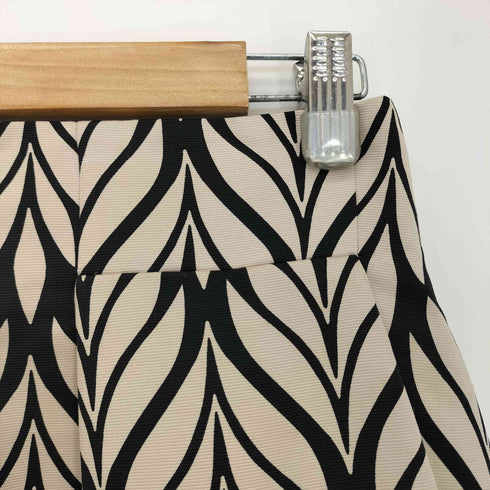 ティアラ Tiara ビッグリーフプリントタックフレアスカート レディース JPN:3