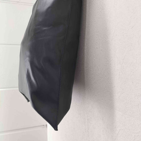 エムエムシックスメゾンマルジェラ MM6 Maison Margiela フェイクレザーベルリンバッグ レディース