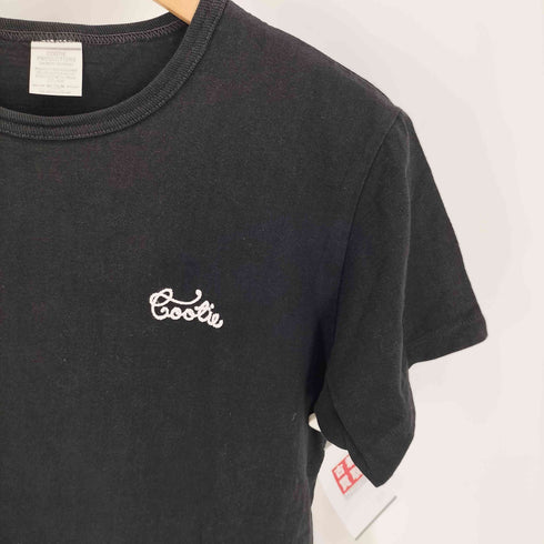 クーディプロダクション cootie productions バック マリア プリント ロゴ 刺繍 クルーネック Tシャツ メンズ JPN:M