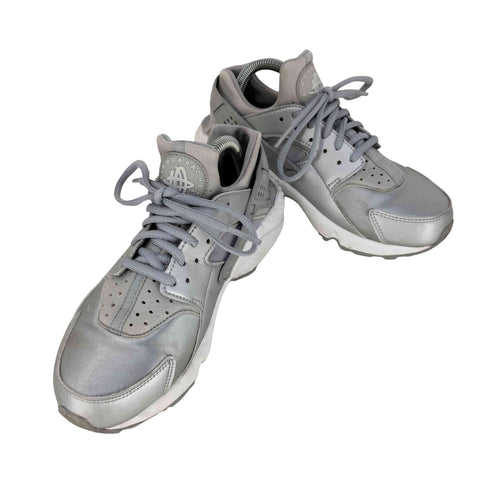 ナイキ NIKE AIR HUARACHE RUN SE エア ハラチ ラン SE メタリックシルバー スニーカー レディース JPN:24