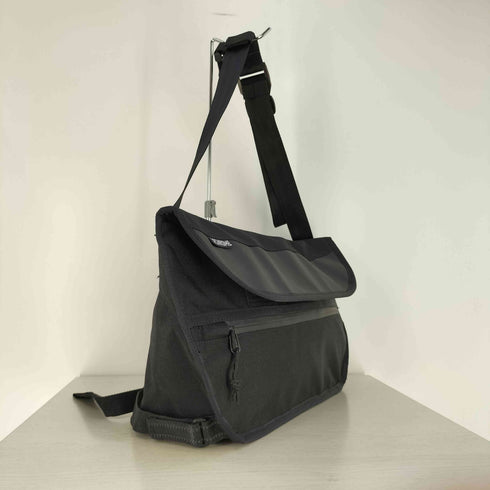 クローム CHROME SIMPLE MESSENGER シンプル メッセンジャーバッグ メンズ 12L