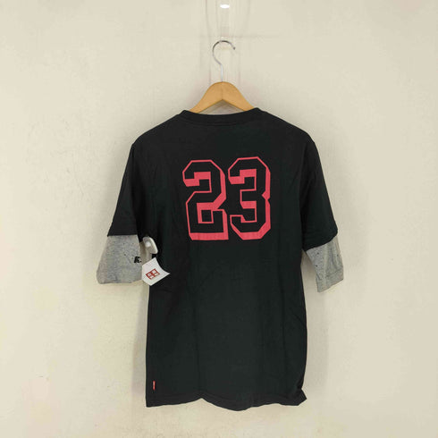 キックスティーワイオー KIKS TYO フェイクレイヤード BALLERS SQUAD クルーネックTシャツ メンズ JPN:L