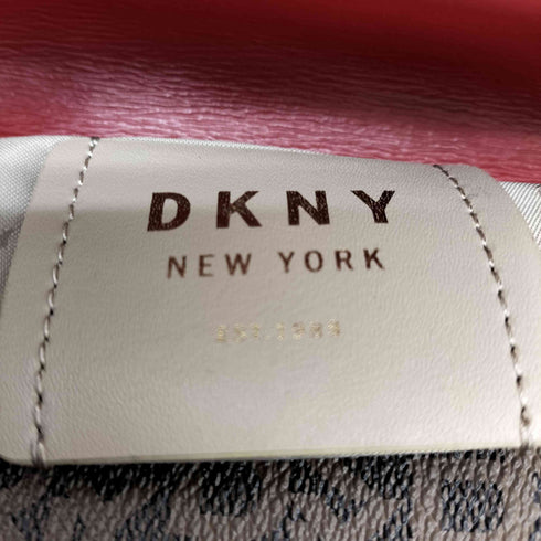 ダナキャランニューヨーク DKNY モノグラムショルダーバッグ レディース