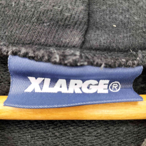 エクストララージ XLARGE フロントプリント プルオーバーパーカー メンズ import:M