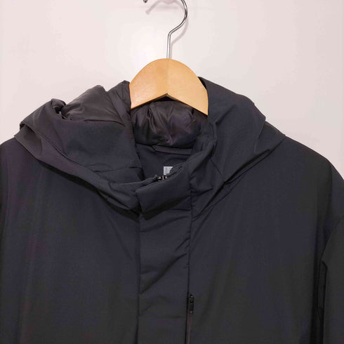 ユニクロ UNIQLO 22AW ハイブリッドダウンコート メンズ import:L