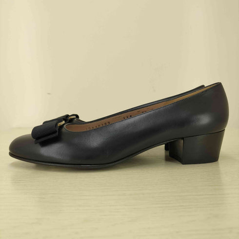 サルヴァトーレフェラガモ Salvatore Ferragamo イタリア製 チャンキーヒール リボンパンプス レディース 4-1/2