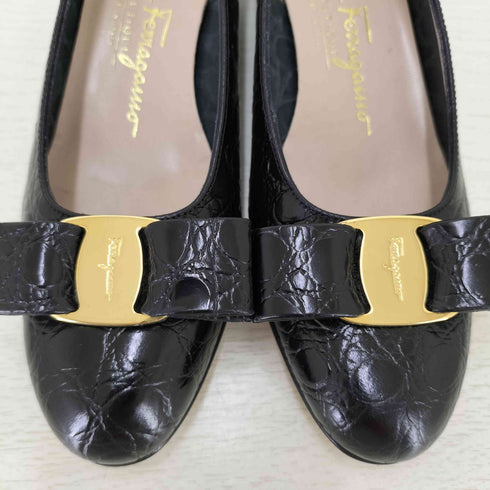 サルヴァトーレフェラガモ Salvatore Ferragamo イタリア製 クロコ型押しヴァラリボンパンプス レディース 4