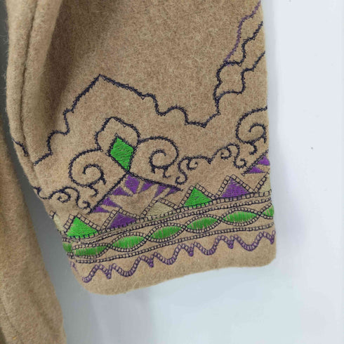 アミナ Amina ネイティブ刺繍 ウールベルテッドコート レディース