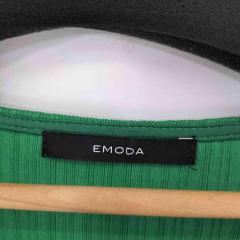 エモダ EMODA フロントボタンラグラントップ レディース FREE