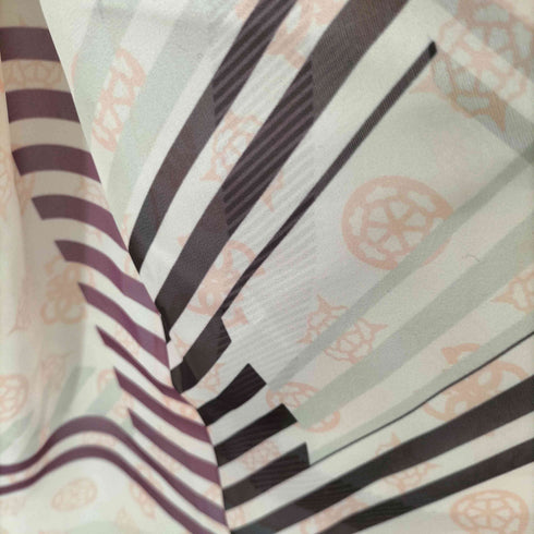 ゲス GUESS Vikky G Cube logo scarf ロゴ総柄大判スカーフ レディース