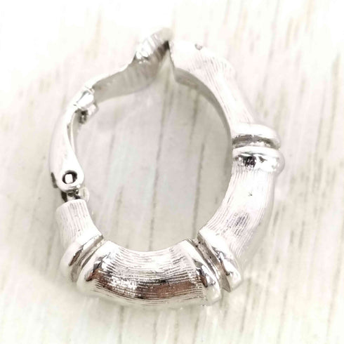 TRIFARI シルバーデザインイヤーカフ レディース