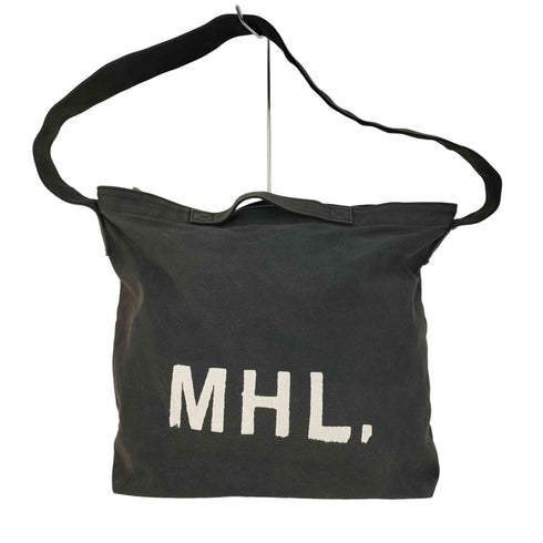 エムエイチエル MHL. キャンバス 2WAY ショルダーバッグ ロゴプリント メンズ