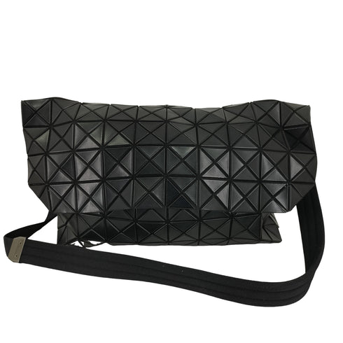 バオバオイッセイミヤケ BAO BAO ISSEY MIYAKE ショルダーバッグ レディース