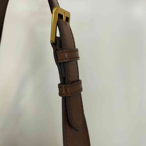 チャールズキース CHARLES & KEITH メタリックアクセント ホーボーバッグ レディース