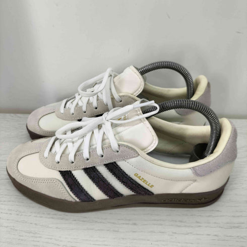 アディダスオリジナルス adidas Originals 別注 Gazelle Indoor White/Aurora Black/Gum レディース JPN:23.5