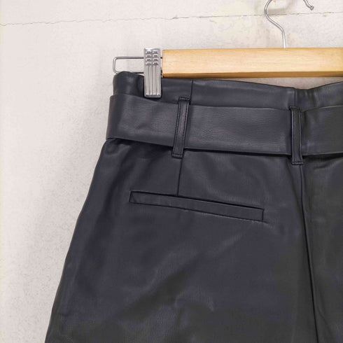 ザラ ZARA フェイクレザーショートパンツ レディース JPN:S