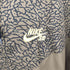 ナイキスケートボーディング NIKE SB ロゴ刺繍 エレファント柄 ポリシェルジャケット メンズ JPN:M