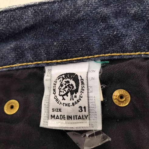 ディーゼル DIESEL ボタンフライ ストレートデニムパンツ メンズ 31