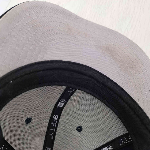 ニューエラ NEW ERA 9FIFTY ロゴ刺繍 6パネルキャップ つば裏グレー スナップバック メンズ ONE SIZE