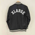 エクストララージ XLARGE ビッグロゴ サテンスタジャン メンズ import:M