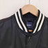 エクストララージ XLARGE ビッグロゴ サテンスタジャン メンズ import:M