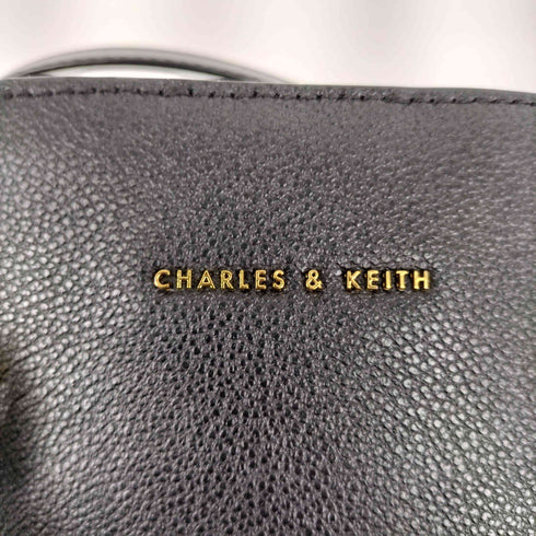 チャールズキース CHARLES & KEITH テクスチャード ダブルハンドルバッグ レディース