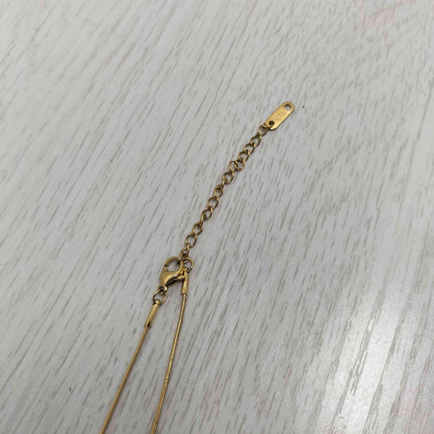 K18 イニシャルネックレス レディース