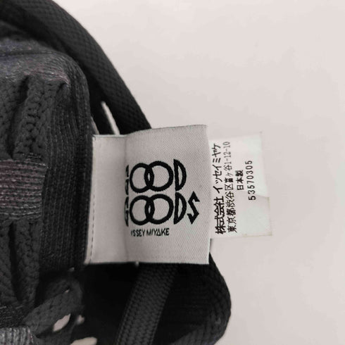 イッセイミヤケ ISSEY MIYAKE MOKKO KNAPSACK レディース