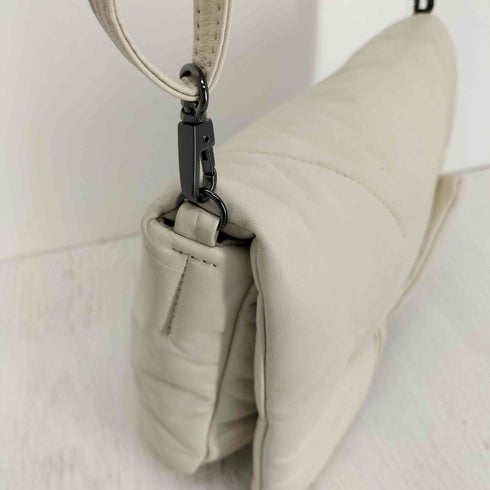 ディスコードヨウジヤマモト discord Yohji Yamamoto 23AW FLUFFY(S) フラッフィー カウレザー パフ ショルダー バッグ メンズ