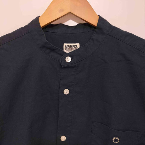 バーンズ Barns OUTFITTERS ノーカラーシャツ 9分丈 メンズ JPN:M