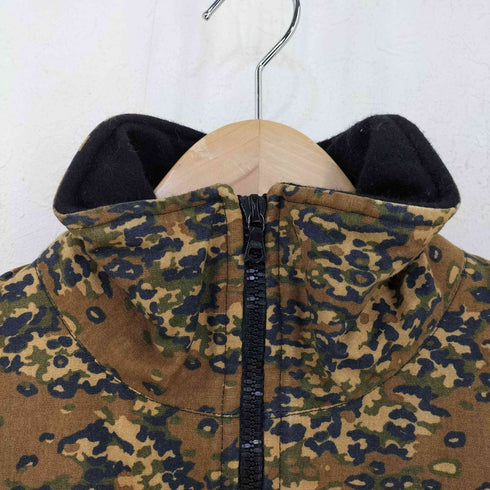 アーペーセー A.P.C. フランス製 ウールライニングオイルドプルオーバージャケット カモ柄 メンズ JPN:S