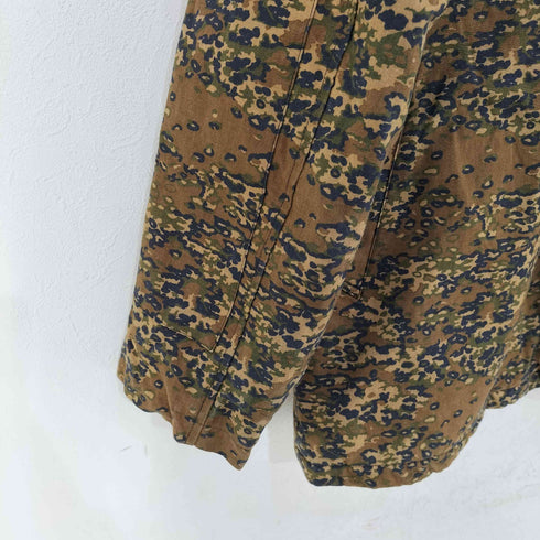アーペーセー A.P.C. フランス製 ウールライニングオイルドプルオーバージャケット カモ柄 メンズ JPN:S