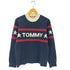 トミーヒルフィガーデニム TOMMY HILFIGER DENIM フロントロゴクルーネックニット メンズ S