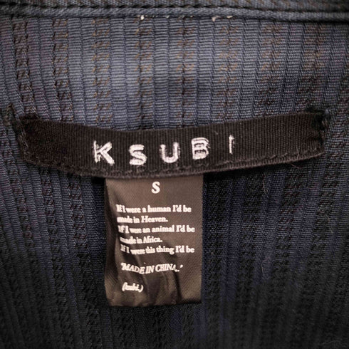 スビ KSUBI THE LINE L/S SHRT BANDAYDE 製品染 ストライプ スナップボタン L/S スタンドカラー シャツ メンズ import:S