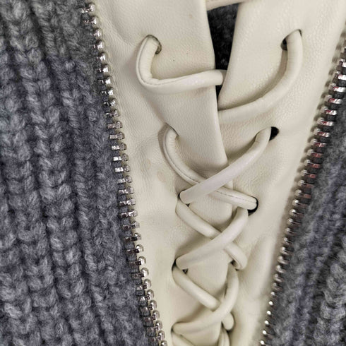 アーバン レヴィヴォ URBAN REVIVO レースホール ジップアップニット レディース EUR40