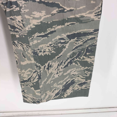 ユーエスアーミー U.S. ARMY 00S AIR FORCE USAF 空軍 DIGITAL CAMO デジタルカモ UTILITY BDU カーゴパンツ 07年製 メンズ 40R